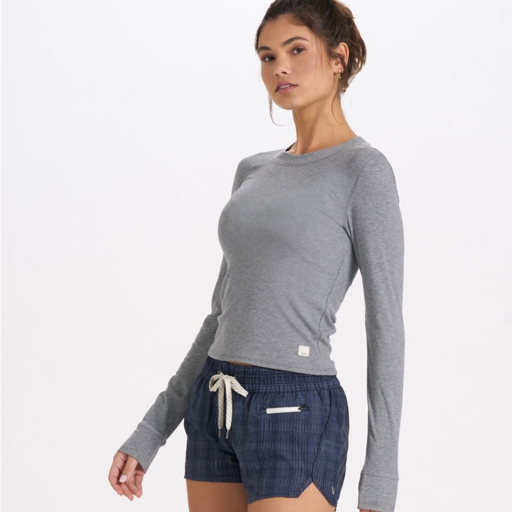 Vuori Long-Sleeve Pose Fitted Tee Small (2)